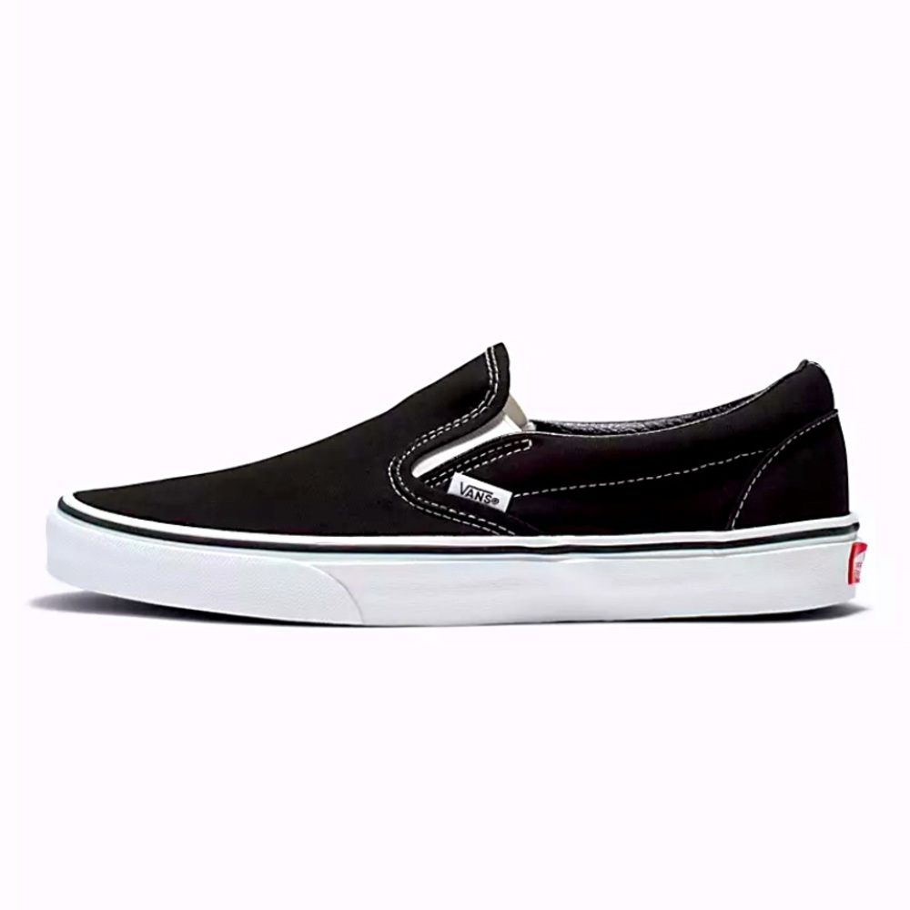 NWT Vans classic slip on black size 8.5 womens